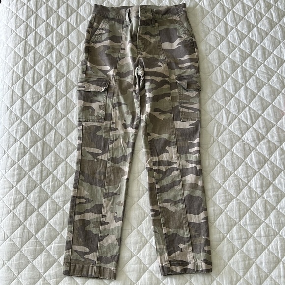 J Crew Cropped Cargo Camo Pants - Picture 2 of 7